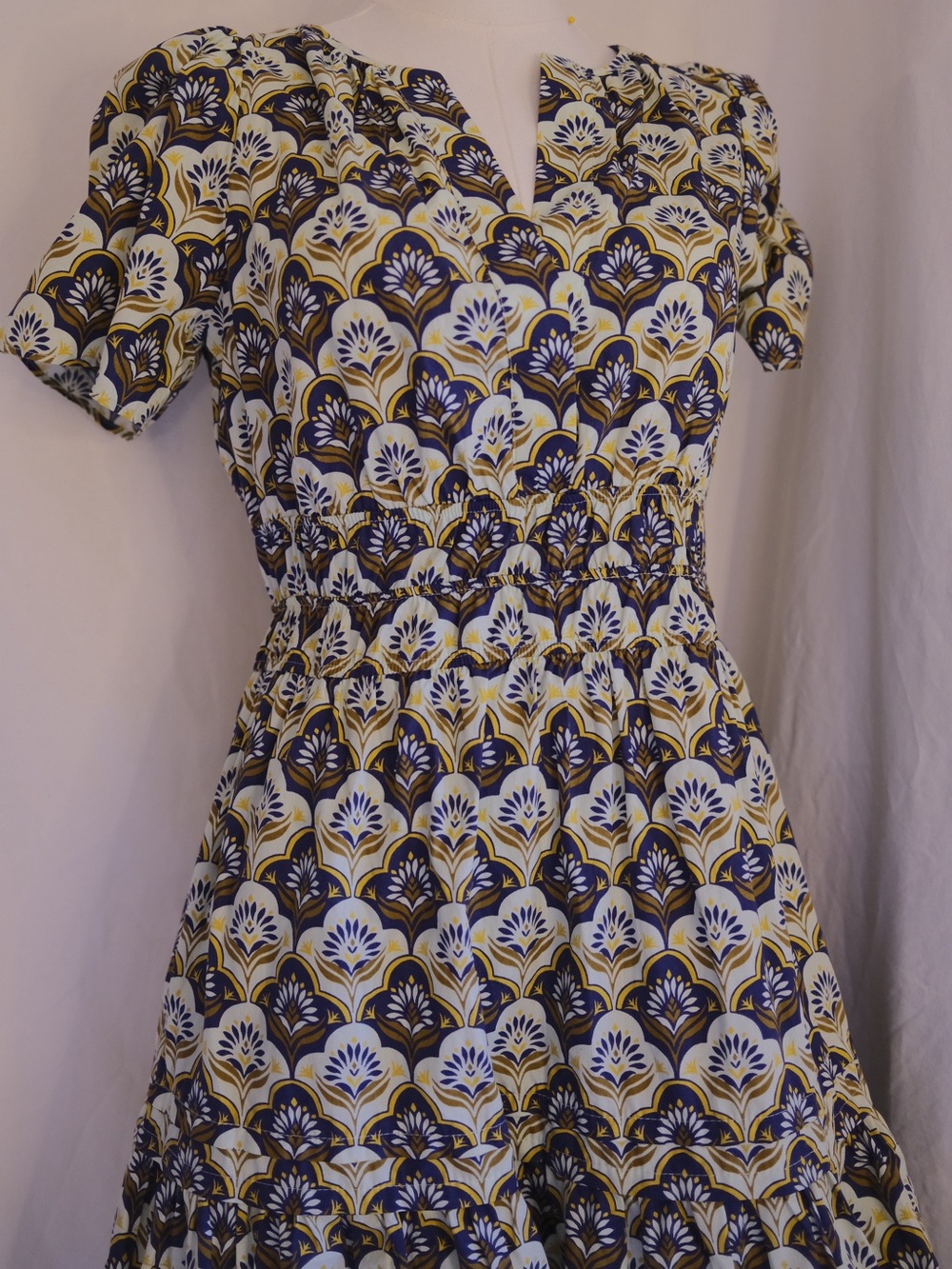 NWT Anthropologie Blue Gold Geometric Print Smocked Puff Sleeve Midi Dress XS